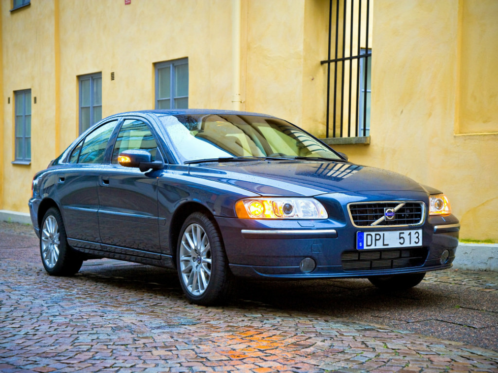 Коврики текстильные "Классик" для Volvo S60 I (седан) 2004 - 2010, темно-серые, 5шт.